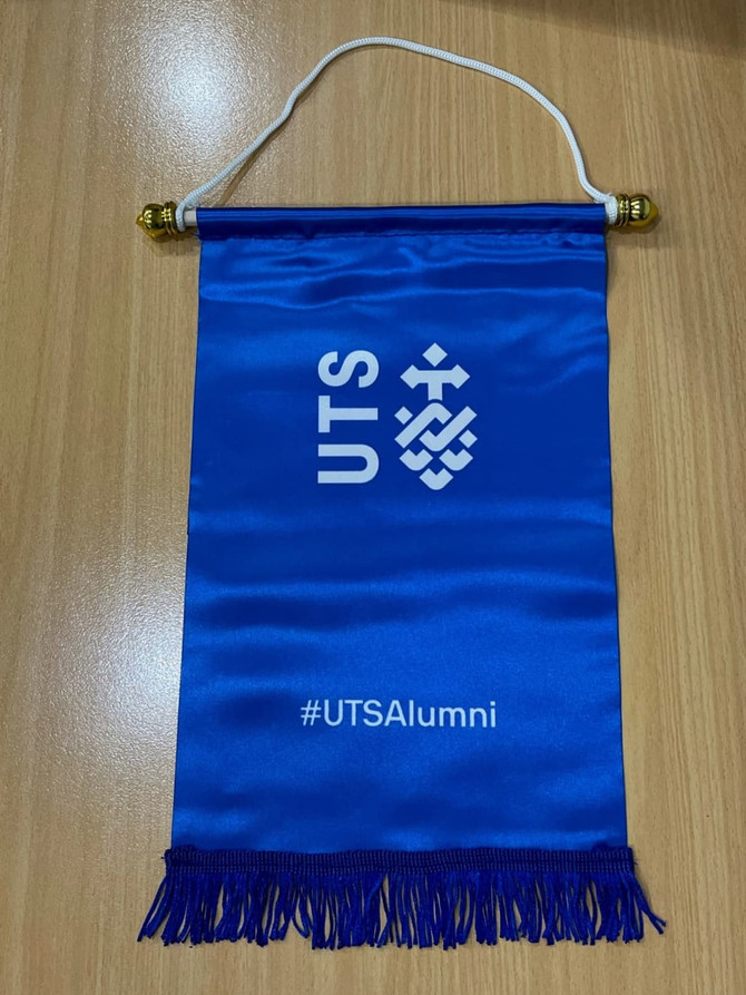 Pennants Polyester