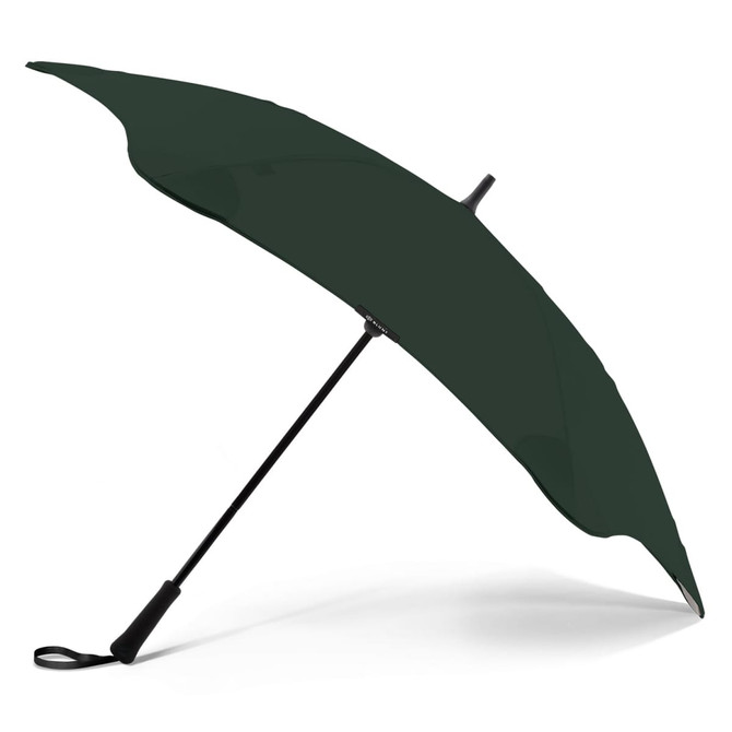 A dark green BLUNT Classic Umbrella with a black handle and sleek design, featuring a branding logo.