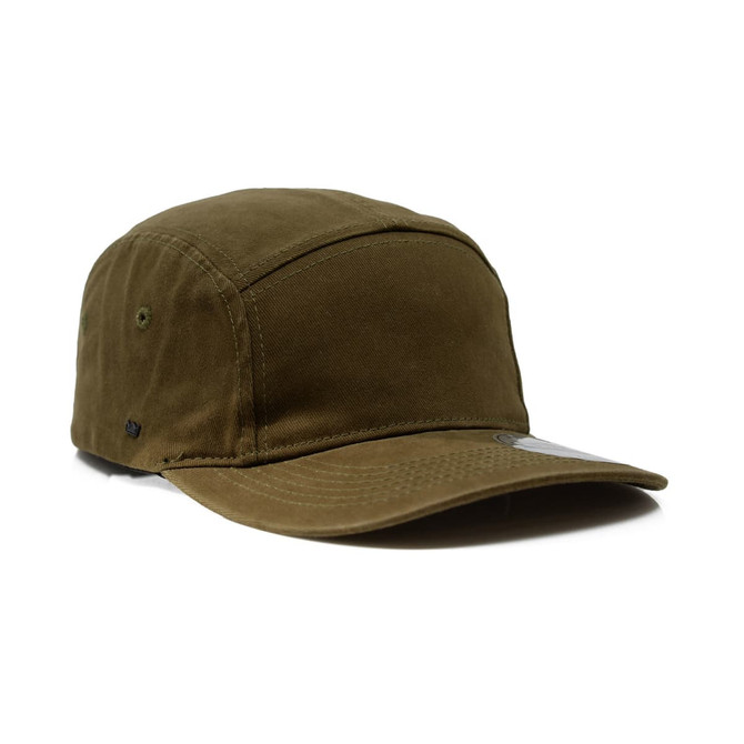 A green washed cotton 5-panel cap featuring a structured front and a logo. Ideal for casual wear.