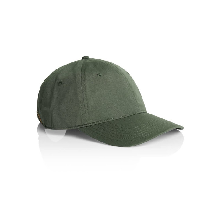 A green cap with a curved brim and a logo on the side, featuring a simple and classic design.