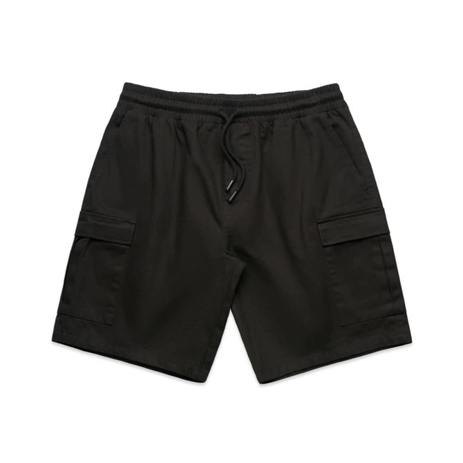 Cargo walk shorts in dark green with an elastic waistband and side pockets. Features a logo on the waistband.