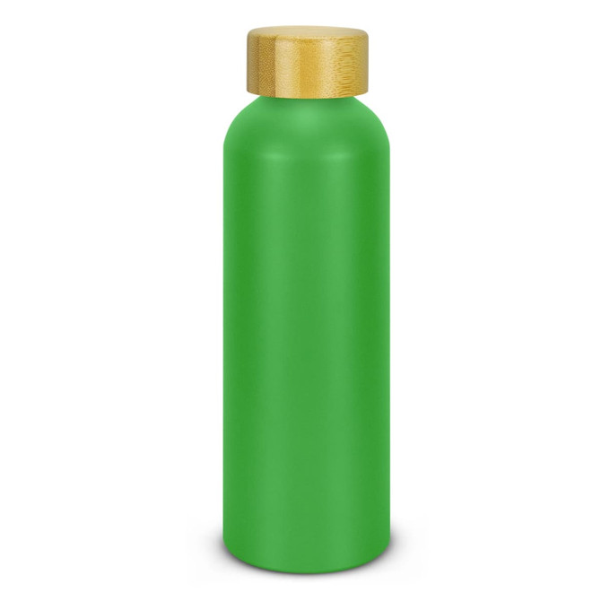 A drink bottle in bright green aluminium with a wooden cap and a logo.