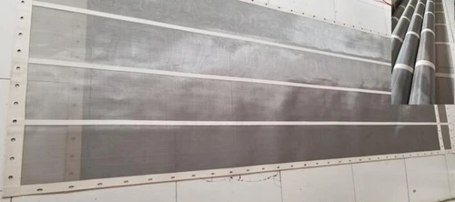 20 mesh stainless steel plain weave wire mesh with 0.19 mm wire diameter and 1.04mm for industrial screening, sifting, and filtration.