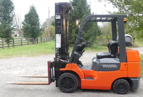 Toyota Propane Forklift 5600 lb. Capacity w/ Side Shift