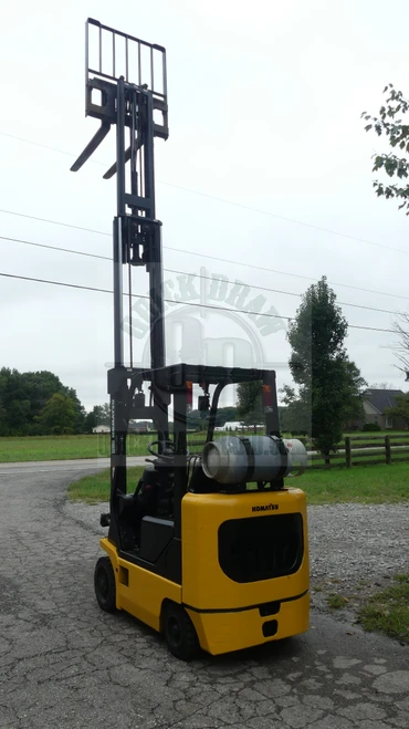 Komatsu Propane Forklift Only 5K Hours w/ Side Shift