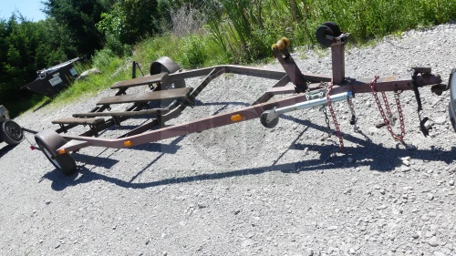 $500 Single Axle Boat Trailer for 18' Boat