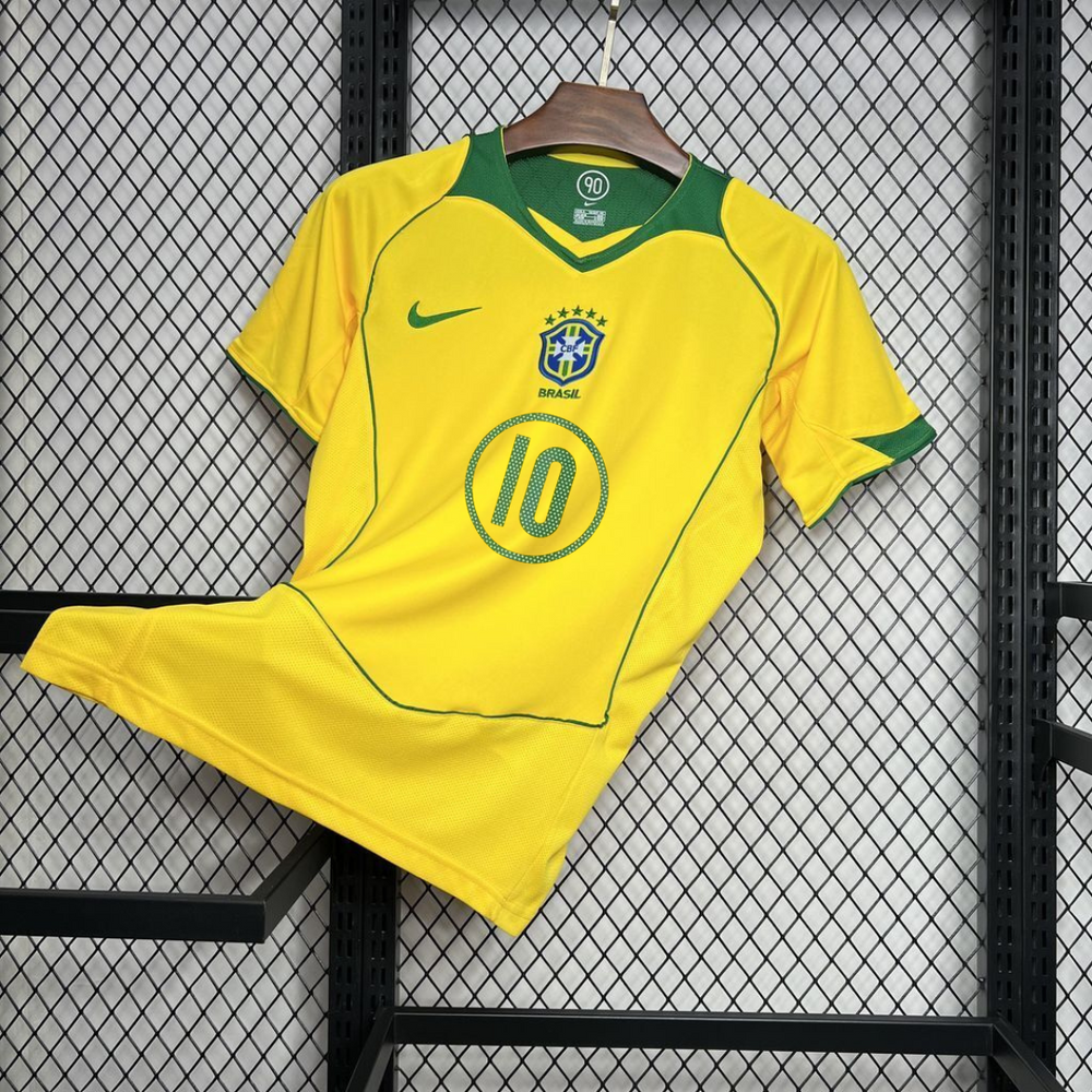 Brazil 2004 Home Retro