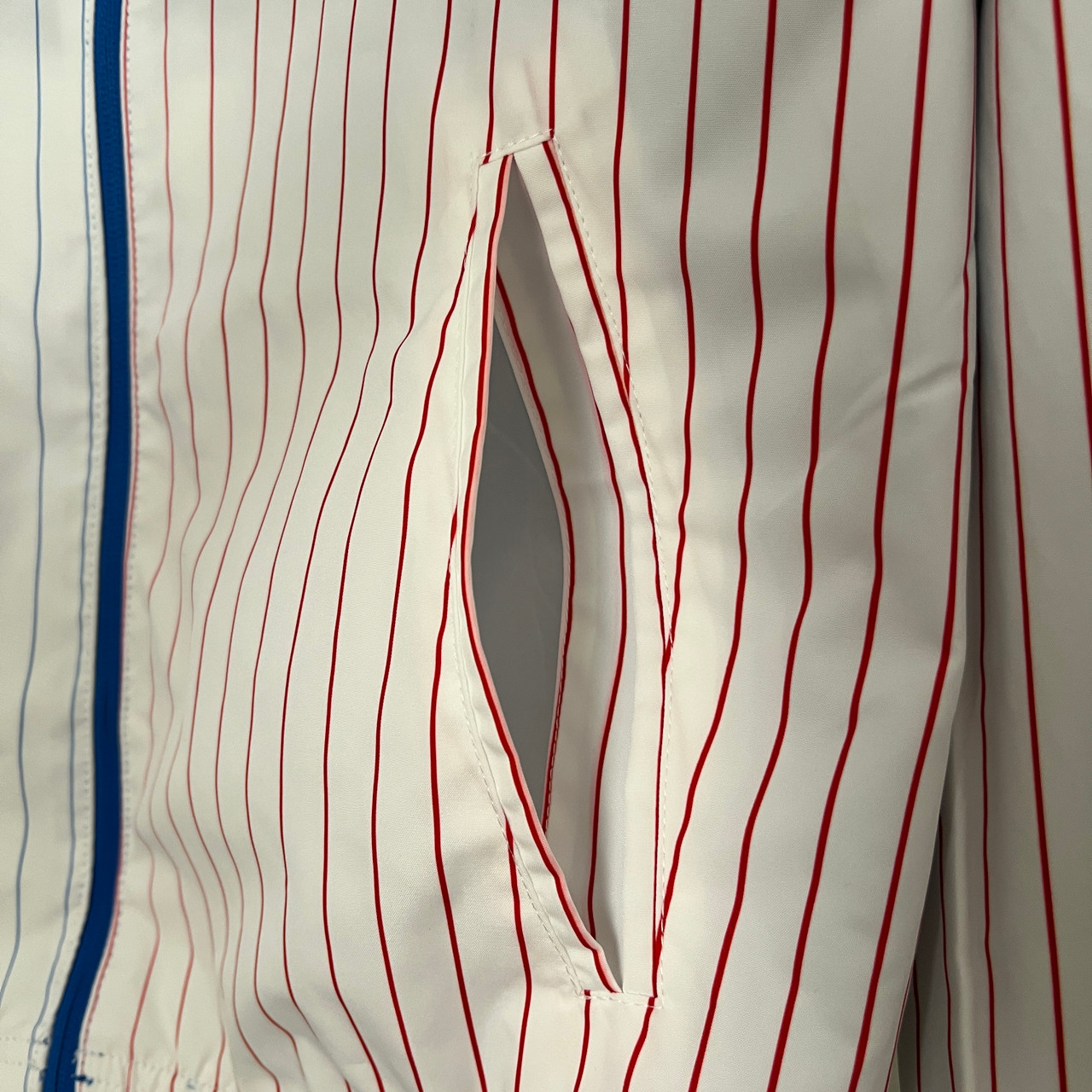 France Windbreaker III