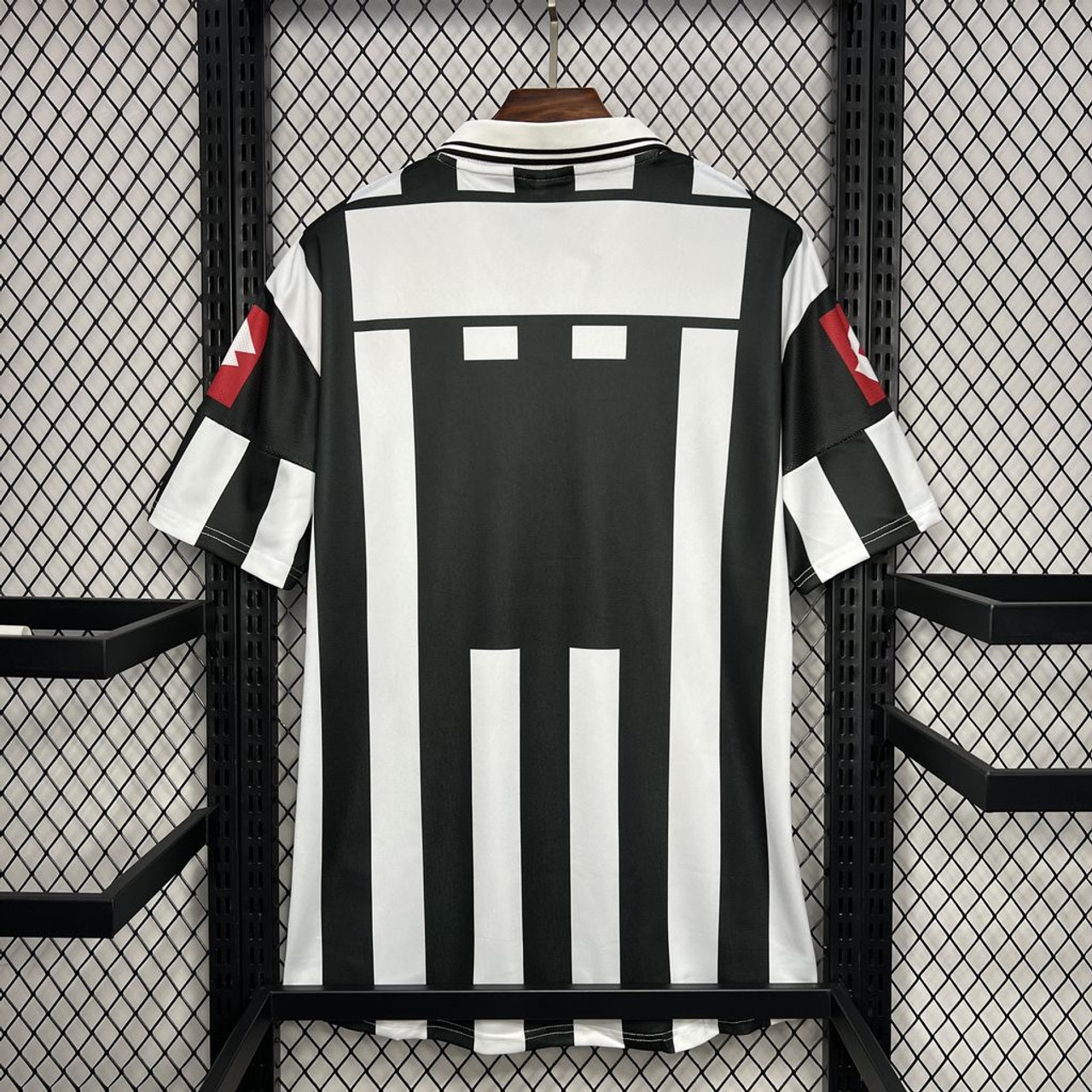 Juventus 2001/02 Home Retro