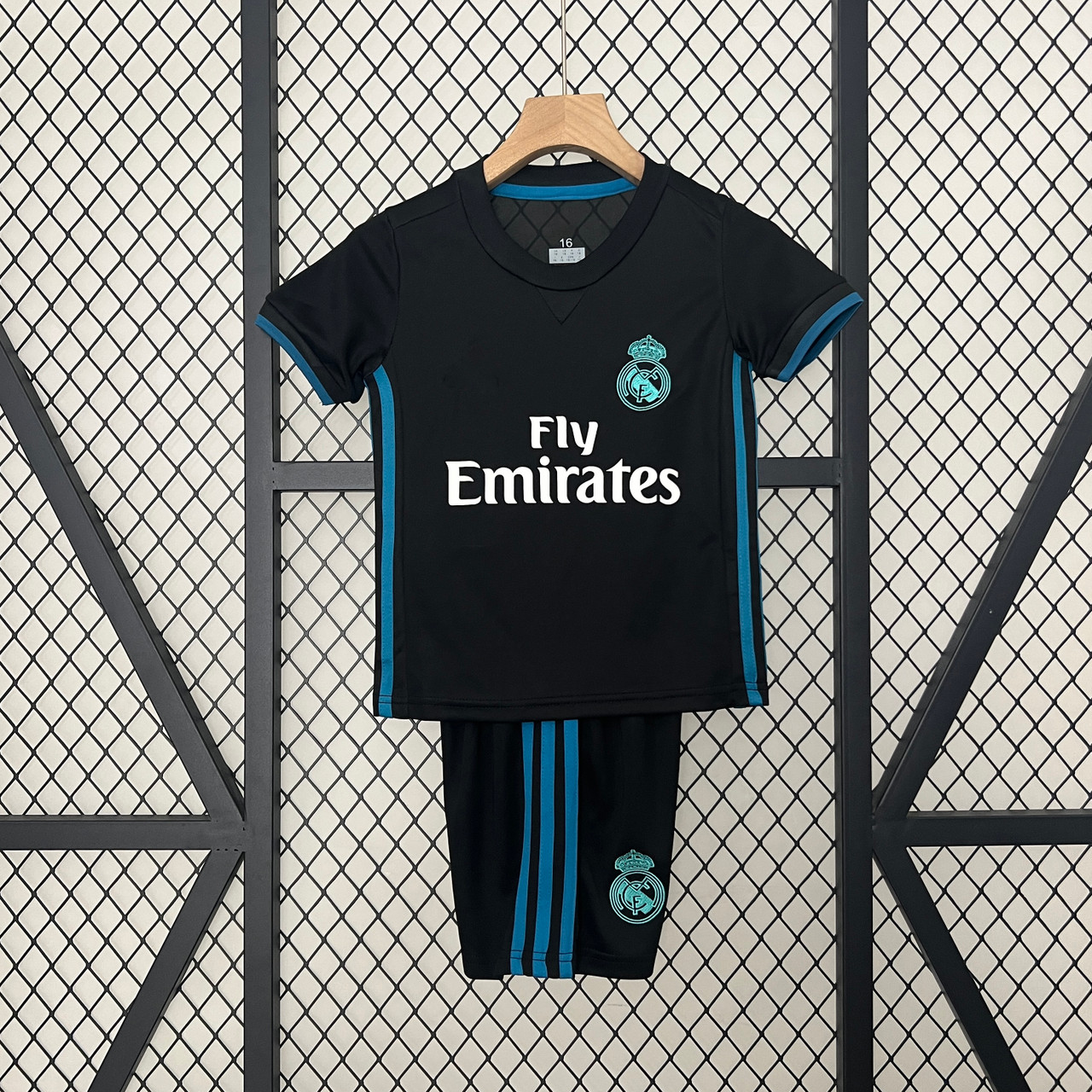 Kids Real Madrid 17/18 away