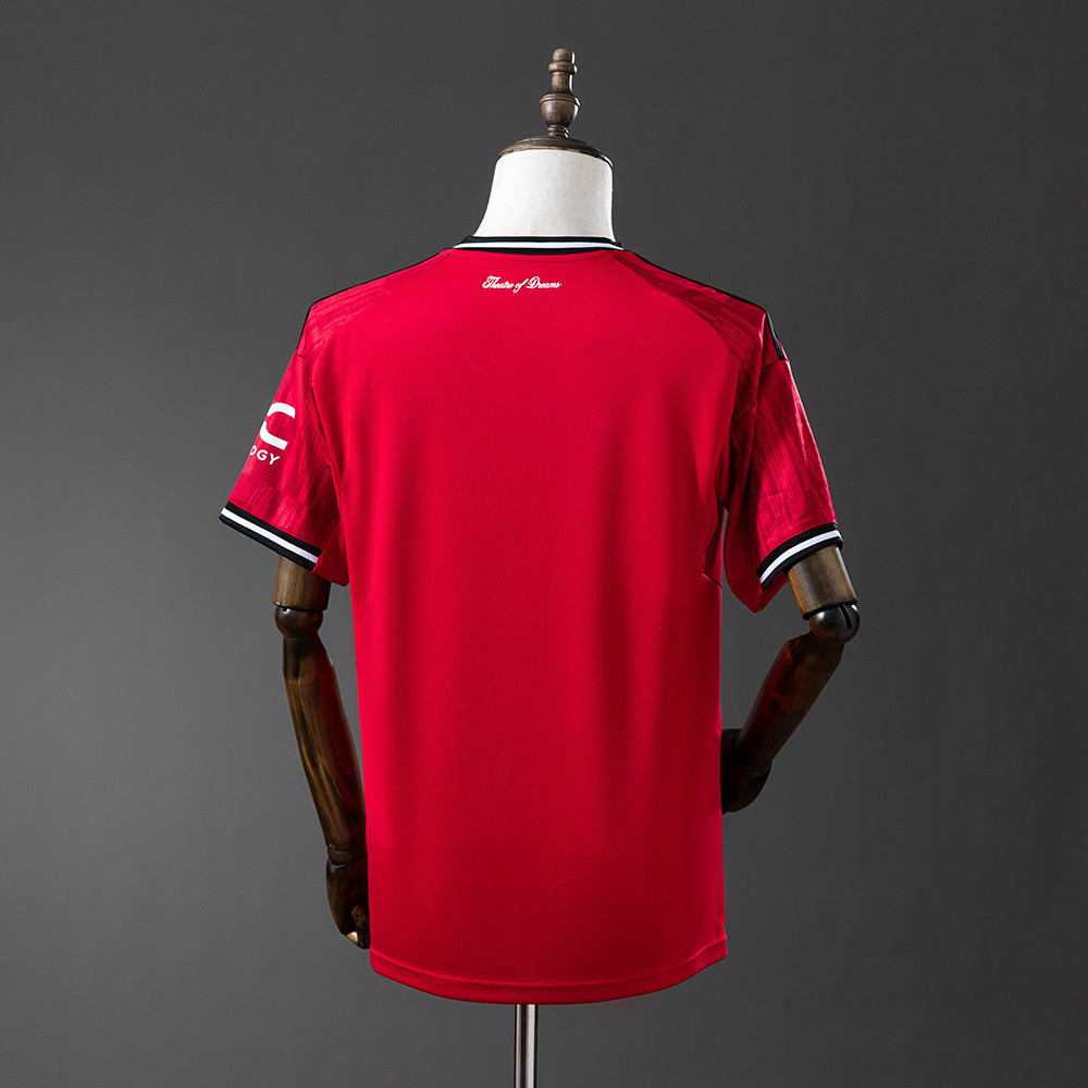 Manchester United 2025/26 Home