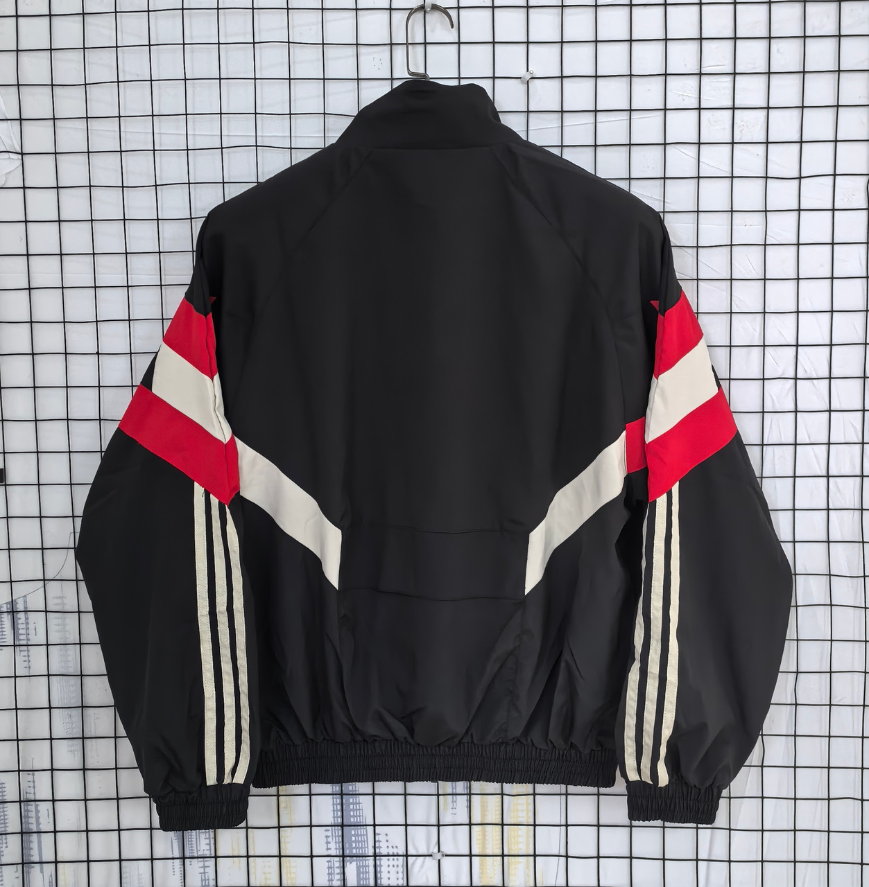 Manchester United 2025/26 Windbreaker Black/Red