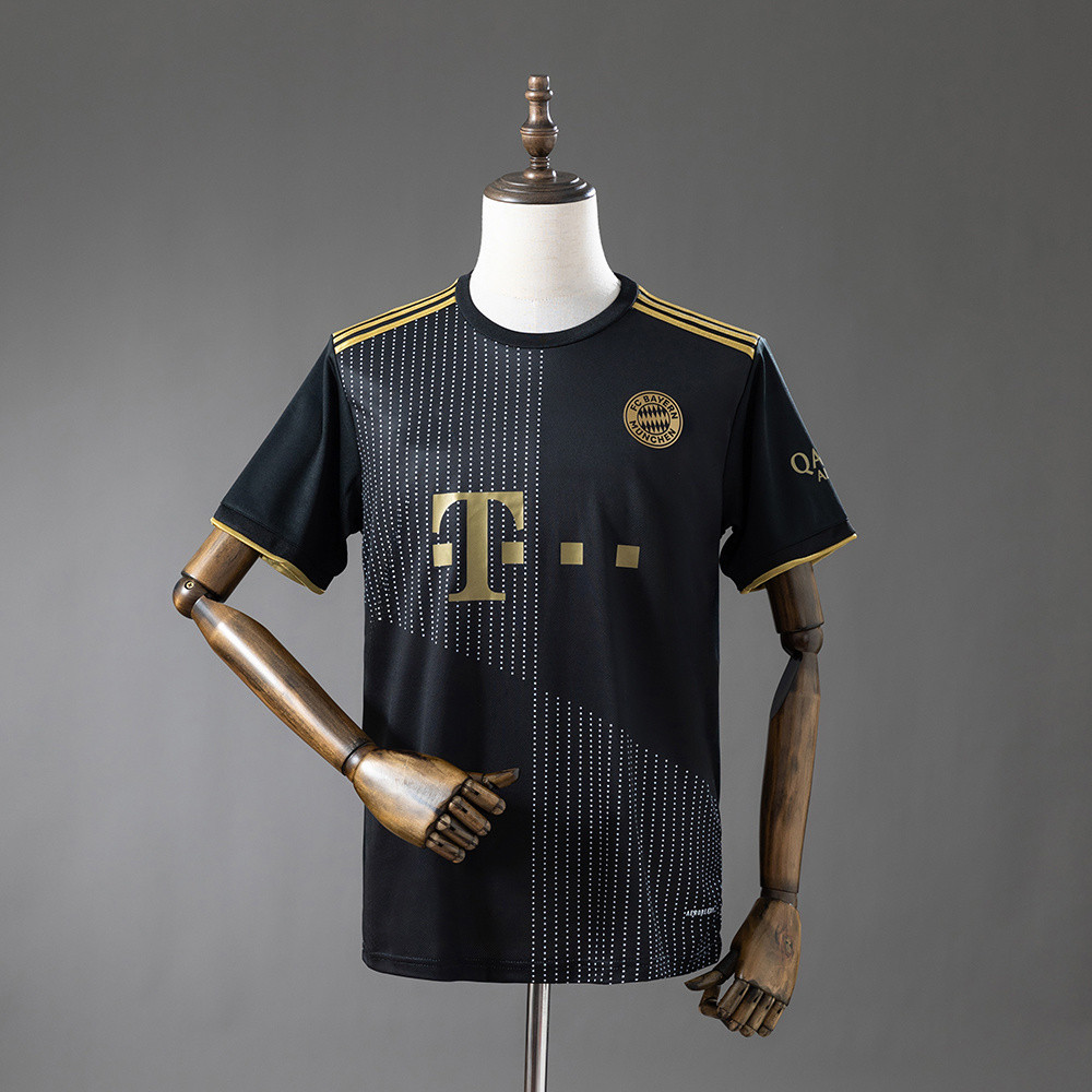 Retro Bayern Munich 21/22 Away