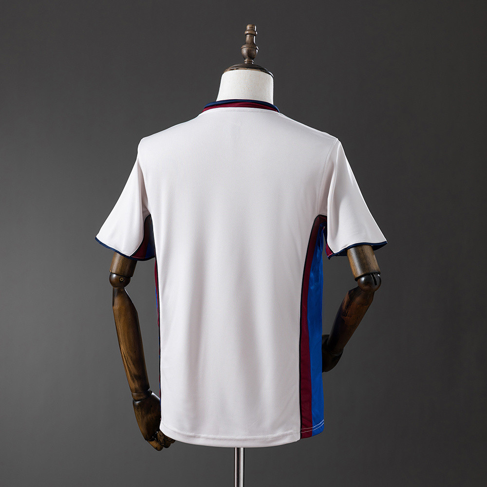 Retro Barcelona 98/99 Away