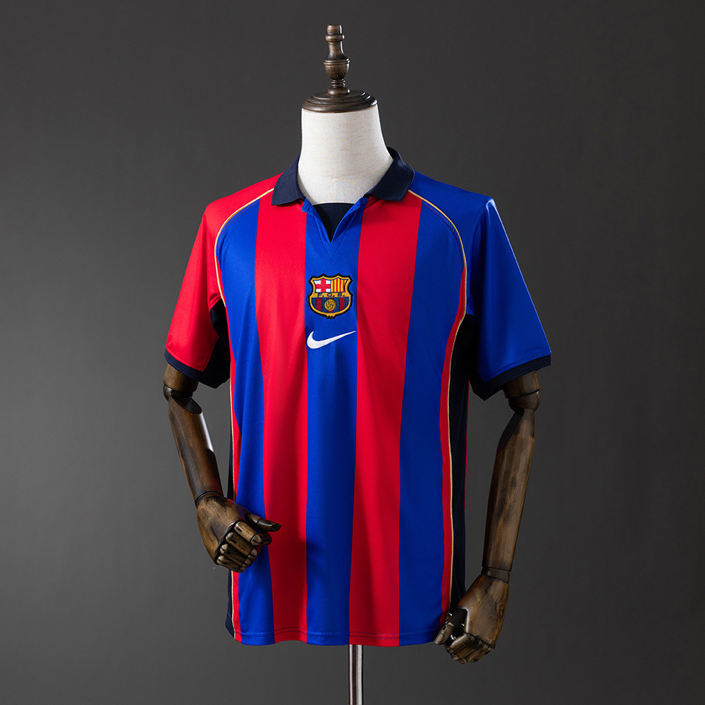 Retro Barcelona 01/02 home