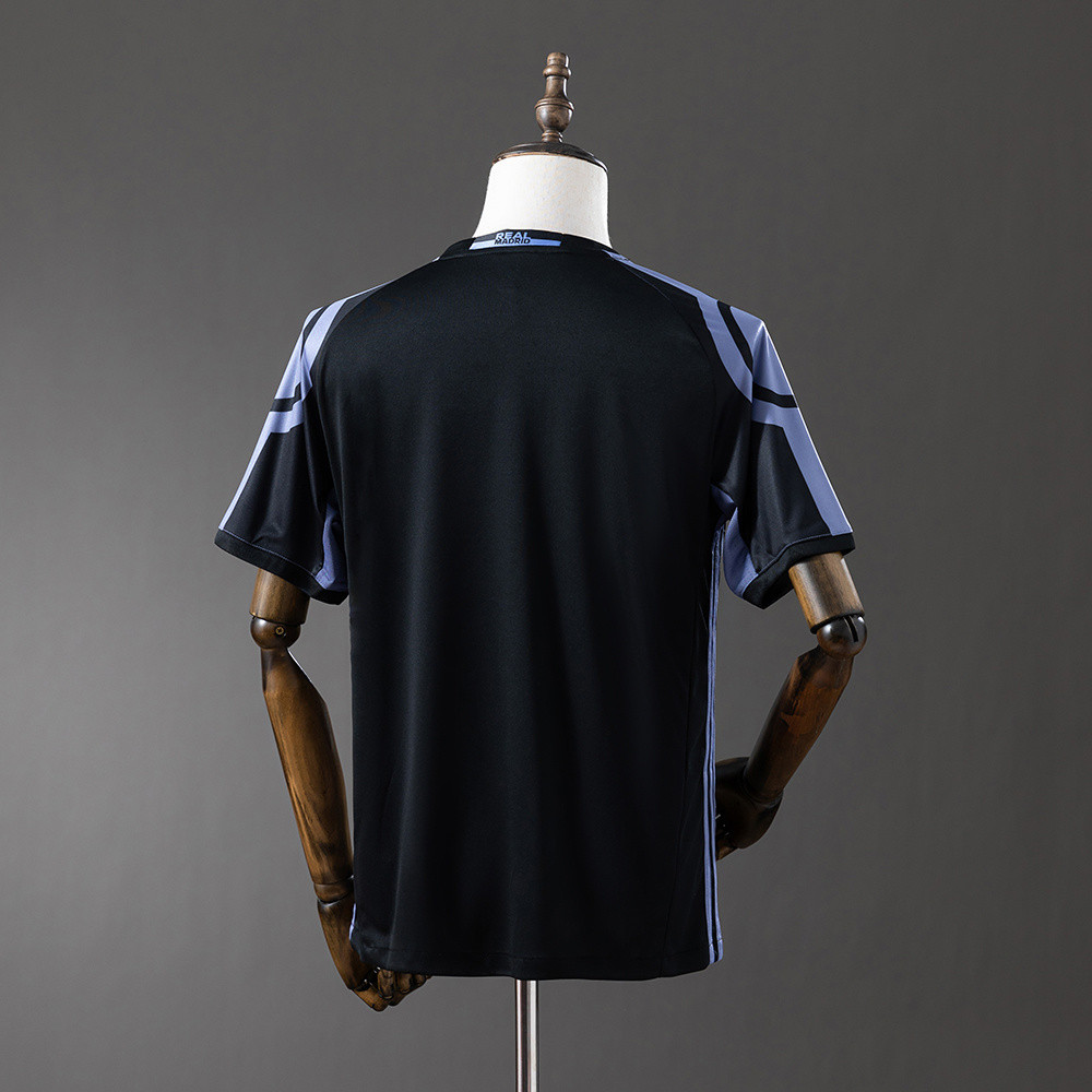 Retro Real Madrid 16/17 Third Away