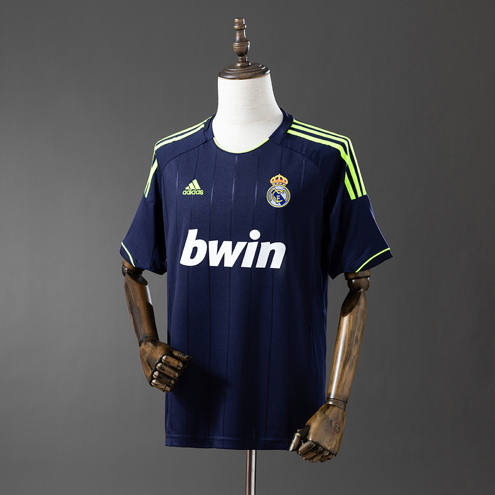 Retro Real Madrid 2012/13 Away