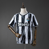 Newcastle United 2026/27 Home
