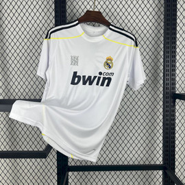 Real Madrid 2009/10 Home Retro