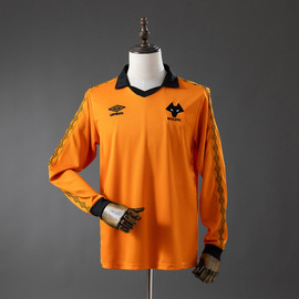Retro Wolves 80/81 Home Long-Sleeve