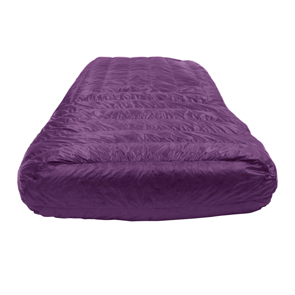 accomplice-lightweight-two-person-quilt