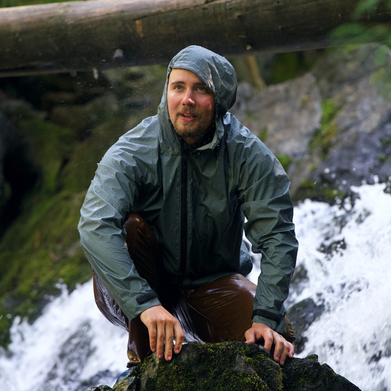 登山用品 ENLIGHTENED EQUIPMENT Visp Rain Jacket Enlightened Equipment Visp Rain Jacket Review - Backpacking