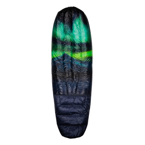 Aurora Enigma quilt fully zipped, showing the navy exterior print of a green aurora borealis over dark mountains beneath a starry sky, on a white background.