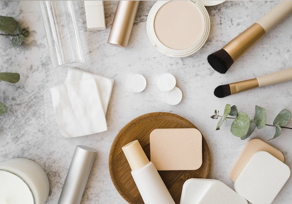 Cosmética y maquillaje en Farmacia María José Romero Melero
