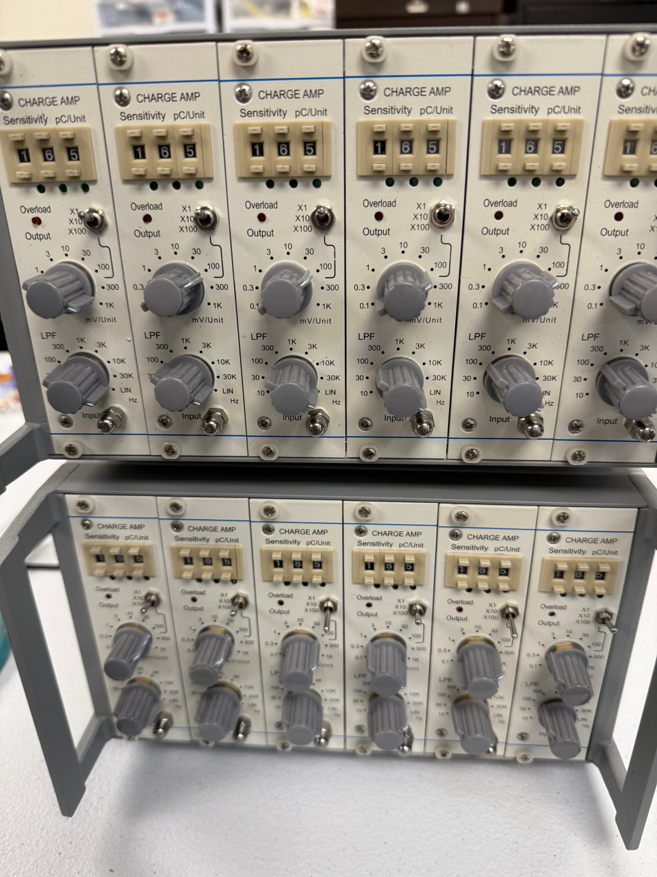 Six-Channel Charge Amplifier for Piezo and Pyro Sensors, with LPF and HPF
