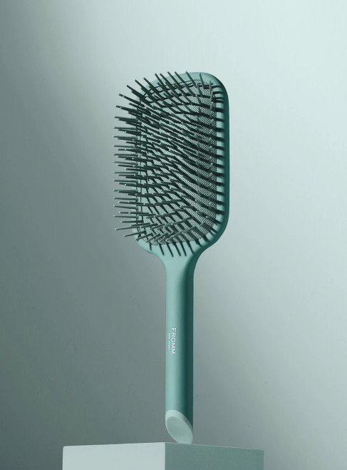 Fromm F4324 Style Smoother Paddle Brush