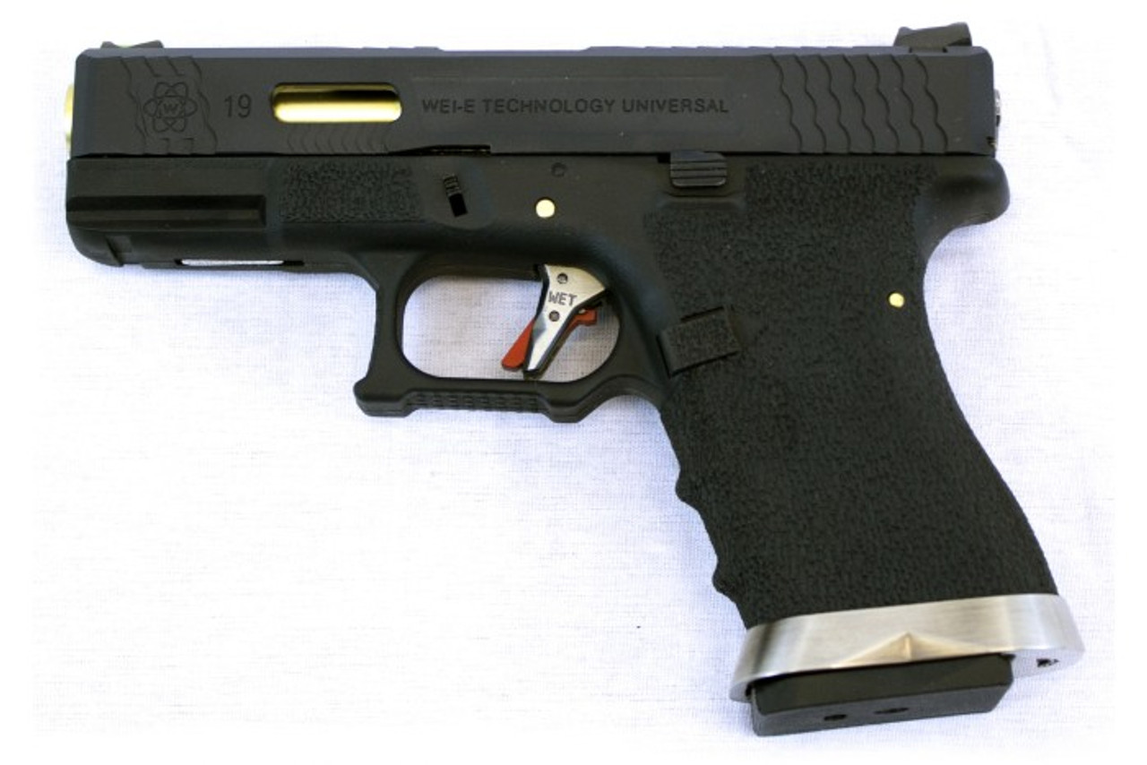 WE EU19 E-Force Pistol - Black/Gold Barrel