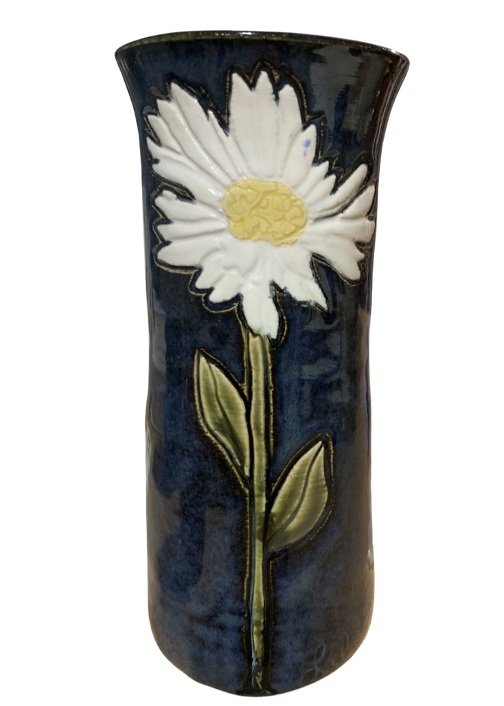 white-daisy-vase.png