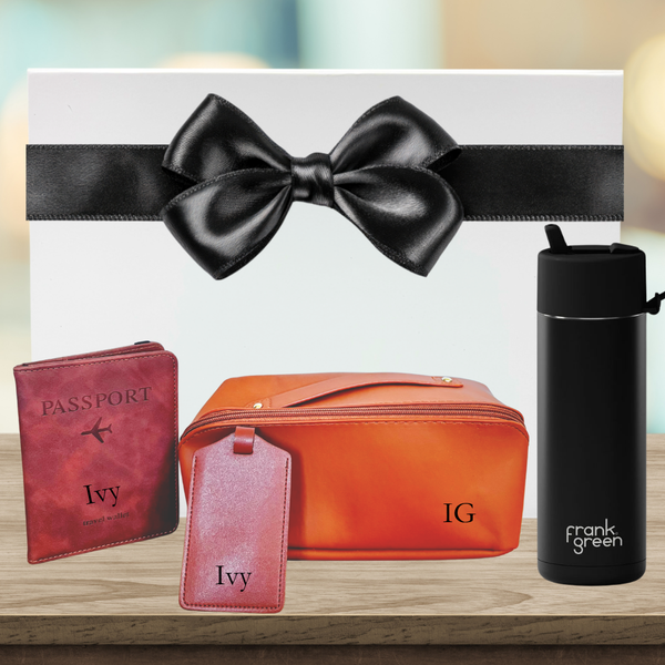 Travel Hamper for Her, Personalized passport holder, personalized bag tag , personalized toiletry bag