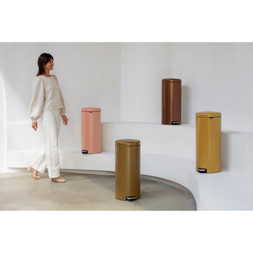 Tapping into Kitchen Trends: Golden and Bronze Bins from Brabantia
