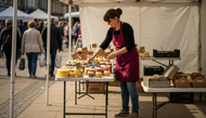 How to sell cakes at local markets UK: 59% boost in sales