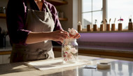 How to store sugar flowers for lasting cake decorations