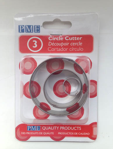 Metal circle cutters set of 3 shown in original retail packaging for sugarcraft and cake decorating use