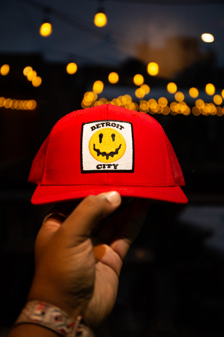 Detroit City Drippy Smiley - Red/Aurora (Mesh Snapback)