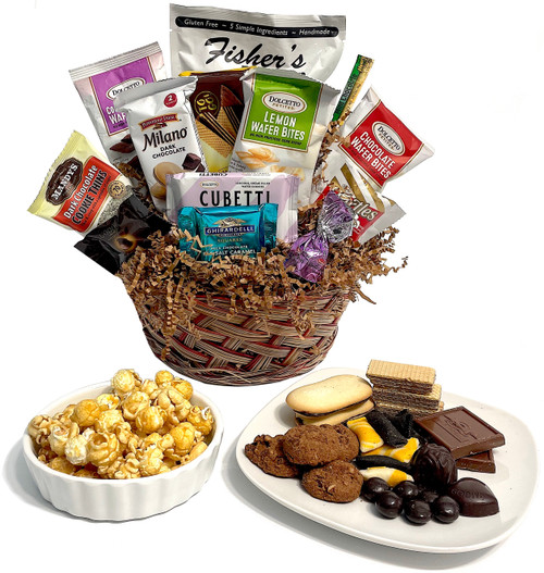 Tidbit Delight Chocolate candy snack popcorn gift basket