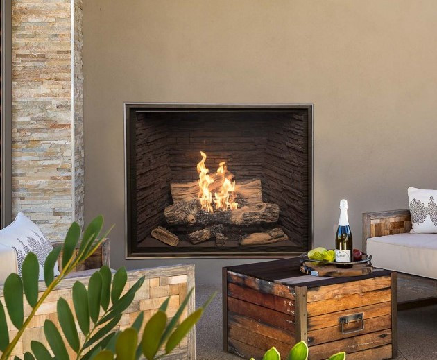 Montigo Divine 38" Linear SeeThrough Ventless Outdoor Fireplace