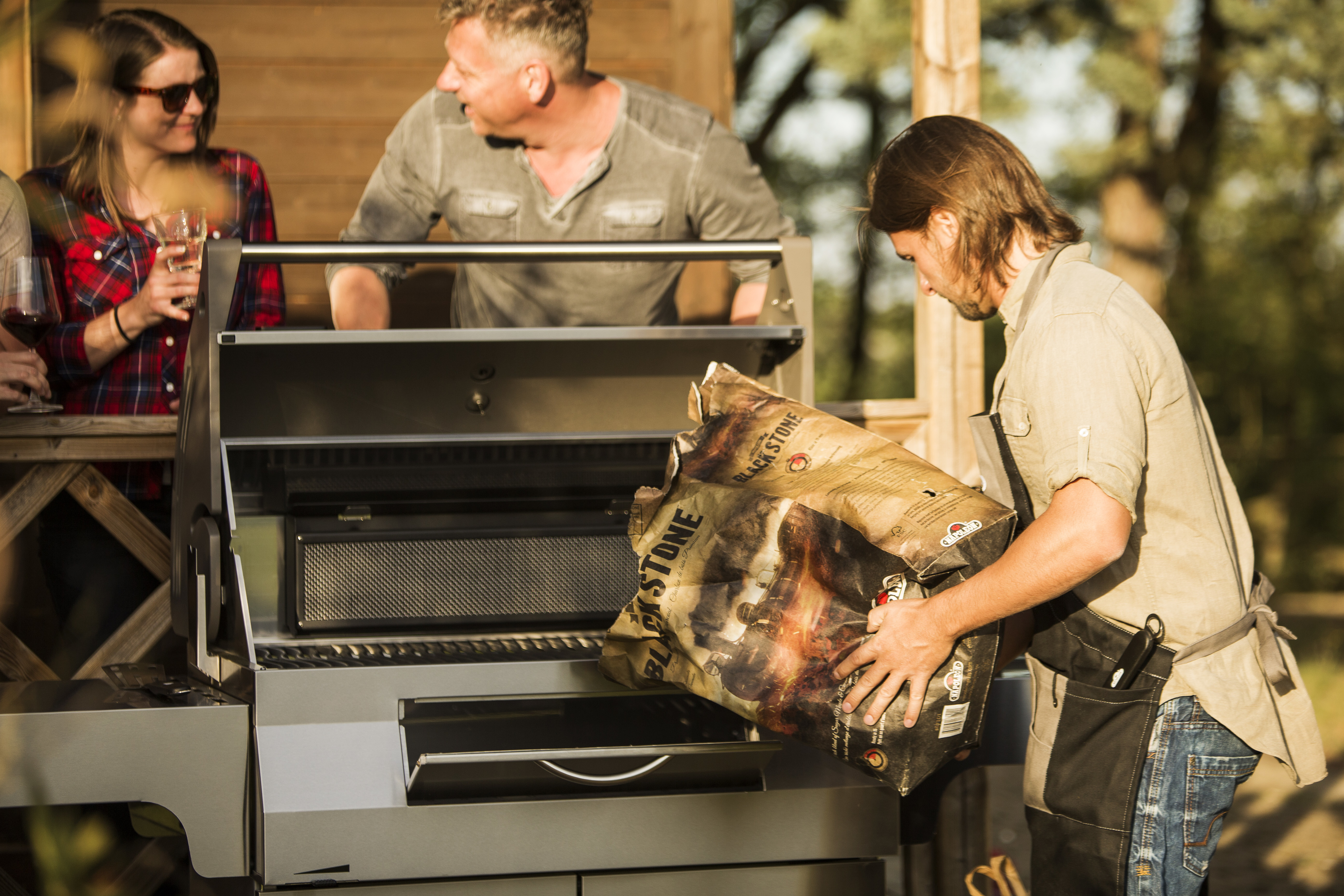 Barbecue au charbon de bois professionnel - PRO605CSS