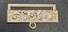  JEWEL  SCROLLED BOTTOM BAR  GOLD