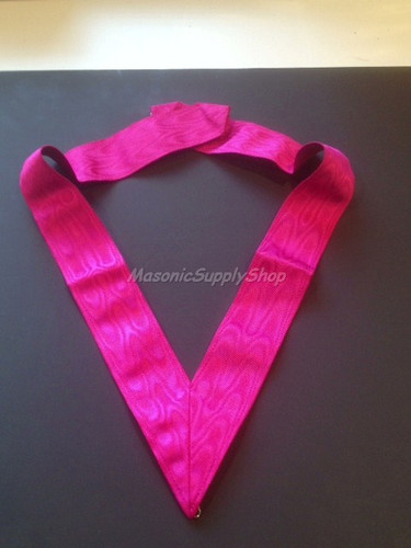 Magenta Collaret