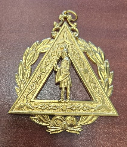   Royal Arch  Grand  Chapter Officer  Collar Jewel  Captain of the Host US style  Discontinued  Line