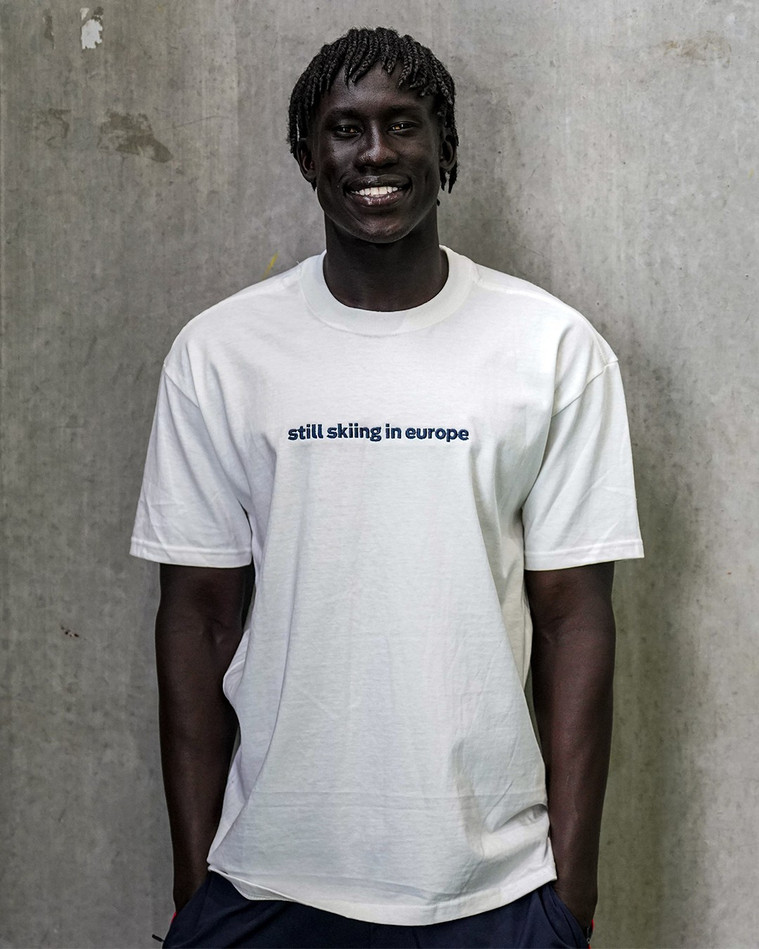 Quintessential Dee Tee