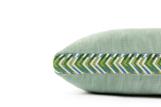 Side view of Maroma box cushion 45x45cm in verde with Xela Border trim and structured outdoor design
