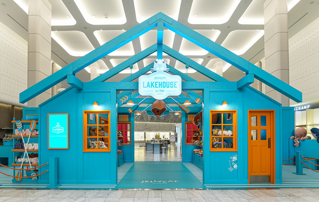 Jellycat Lakehouse Holt Renfrew Square One, Mississauga