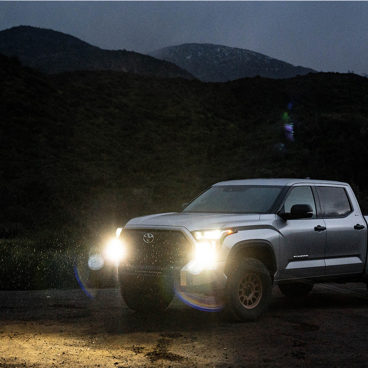 Baja Designs 2022 Toyota Tundra Squadron Pro Vent Light Mount Kit- On Night