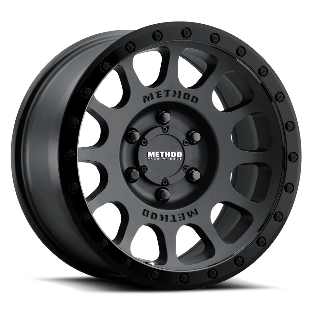 Method MR305 NV 18x9 +25mm Offset 5x150 116.5mm CB Gloss/Matte Black Street Loc Wheel