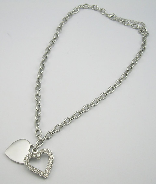 Necklace with diamonte heart